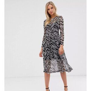NWT River Island Midi Dress Black & White | Size: US 10 / UK 14